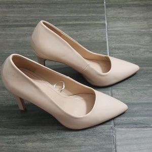 Great Condition! Patent Nude 4 Inch Pumps